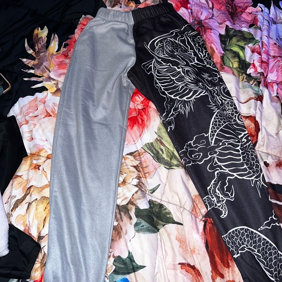 Sweats - Picture 1 of 1